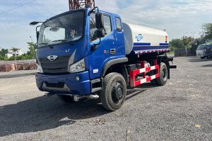 XE PHUN NƯỚC RỬA ĐƯỜNG 2 CÀU